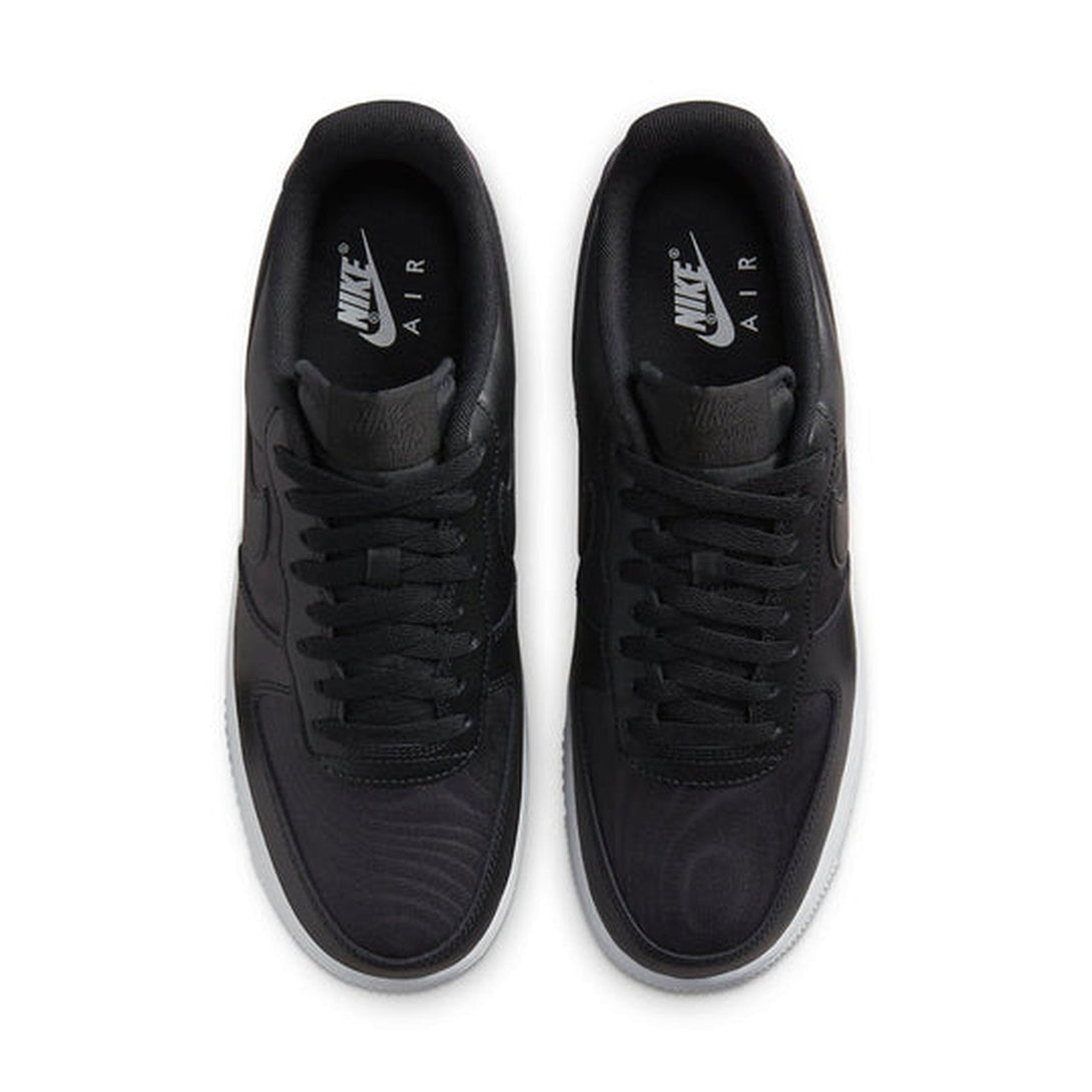 Nike Air Force 1 Low '07 SE 'Black Nylon'- Streetwear Fashion - helmiss.com