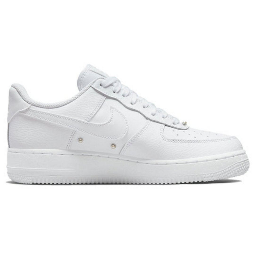 Nike Air Force 1 Low '07 SE 'Pearl White'- Streetwear Fashion - helmiss.com