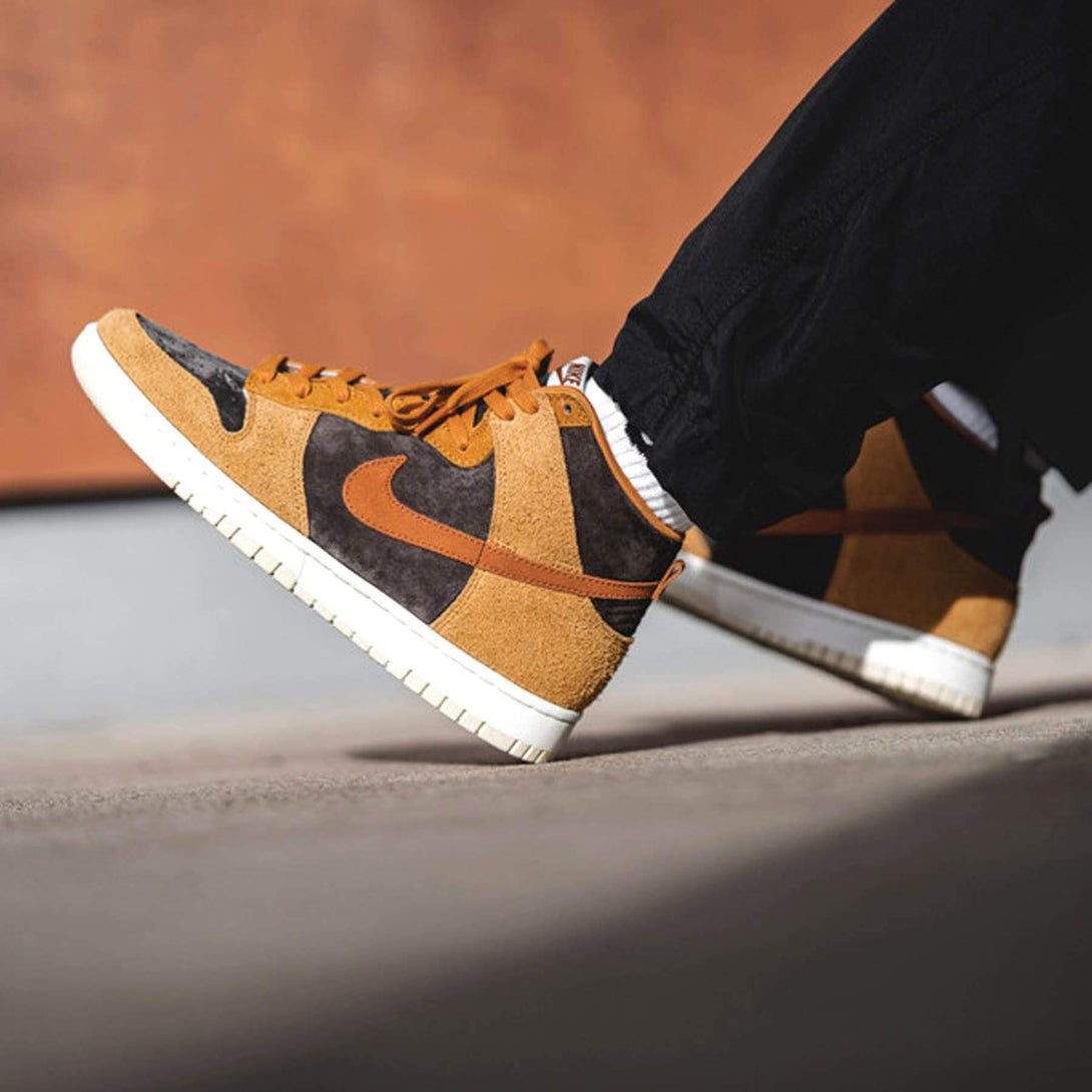 Nike Dunk High Premium 'Dark Russet'- Streetwear Fashion - helmiss.com