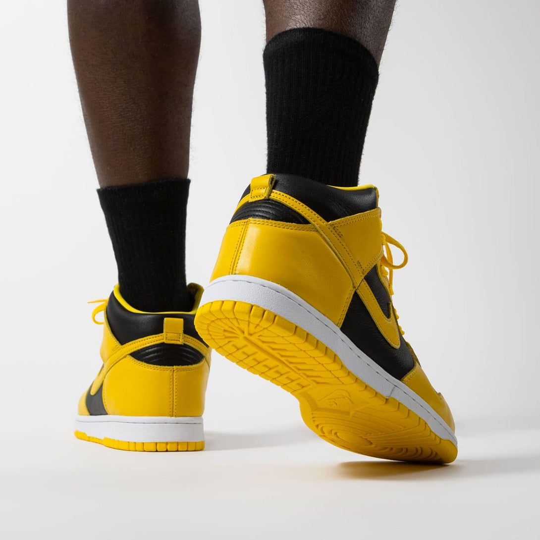 Nike Dunk High SP 'Iowa' 2020- Streetwear Fashion - helmiss.com