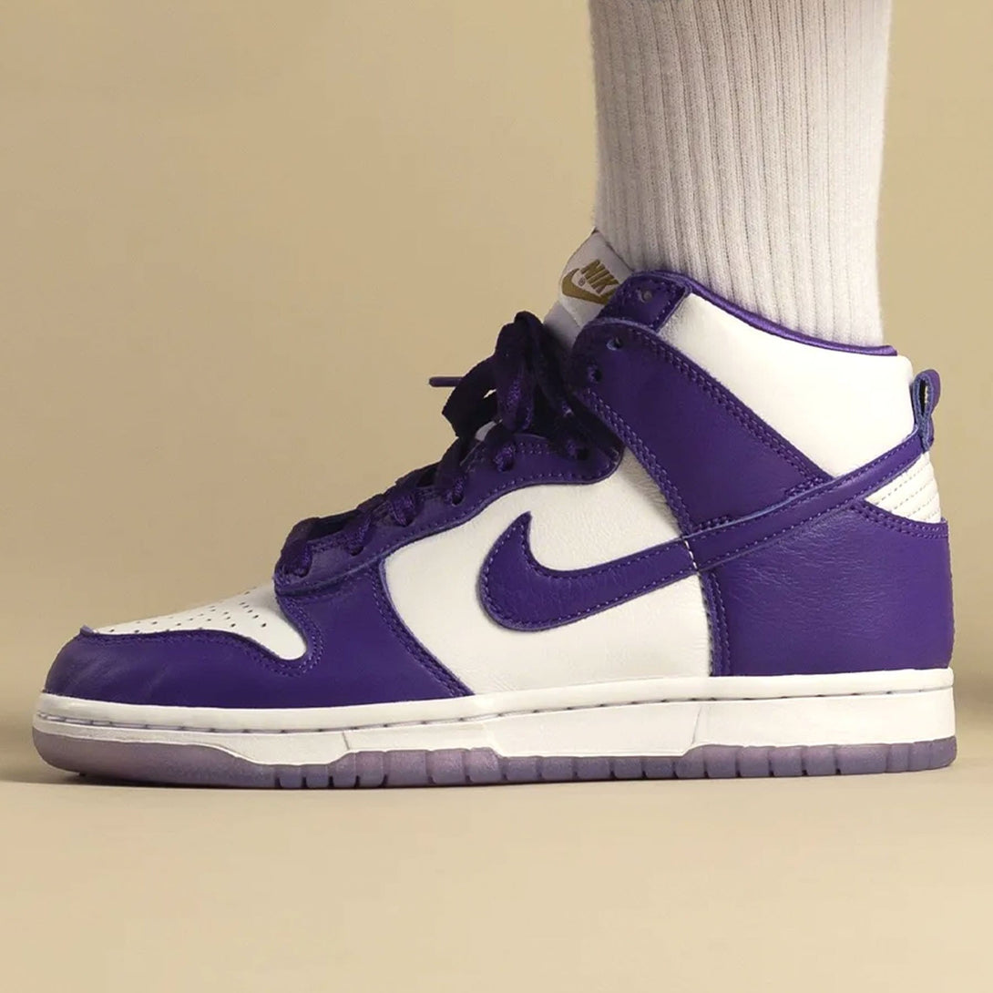 Nike Dunk High Wmns 'Varsity Purple'- Streetwear Fashion - helmiss.com