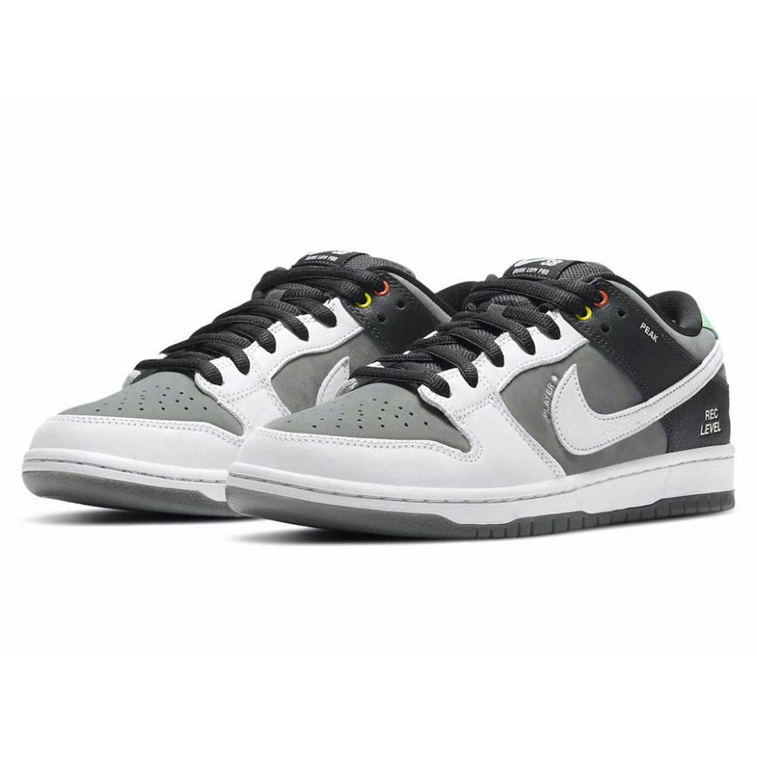 Nike Dunk Low SB 'Camcorder'- Streetwear Fashion - helmiss.com