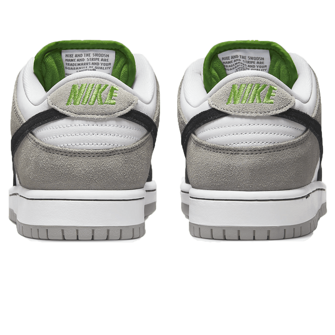 Nike Dunk Low SB 'Chlorophyll'- Streetwear Fashion - helmiss.com