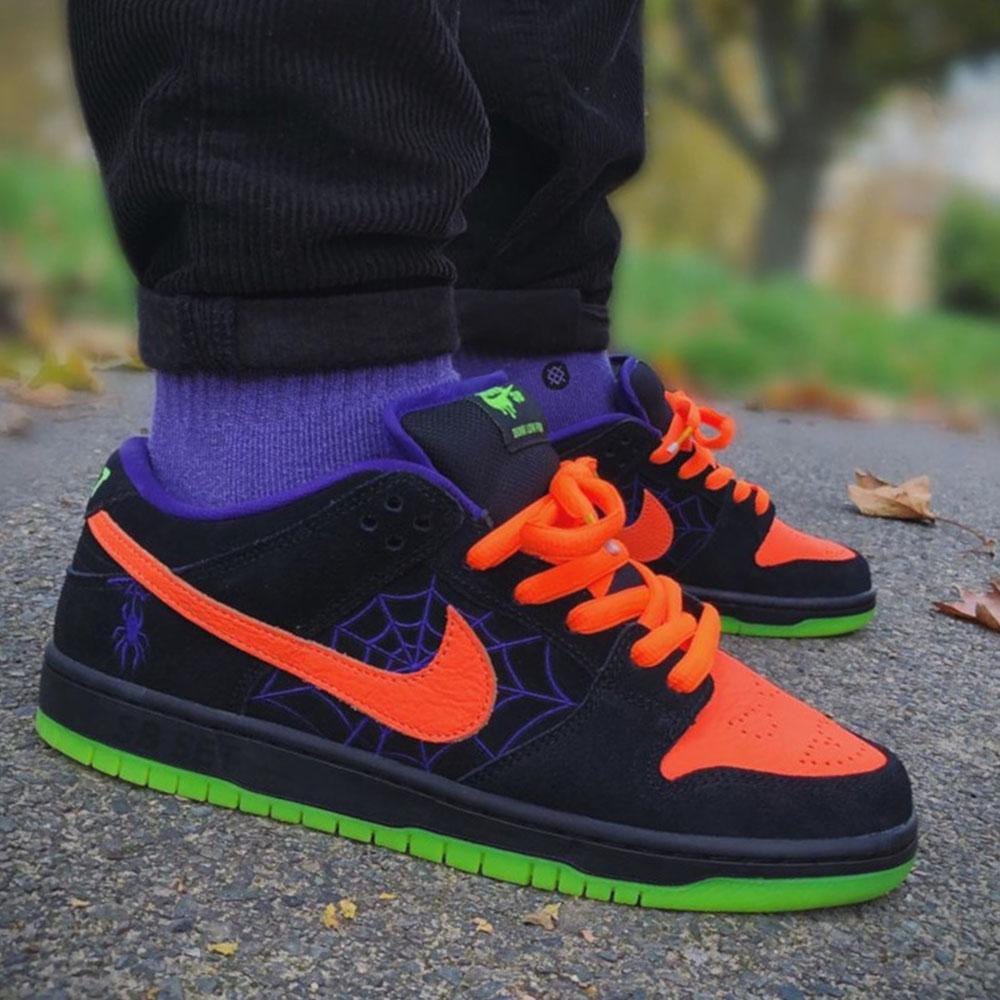 Nike Dunk Low SB 'Night of Mischief'- Streetwear Fashion - helmiss.com