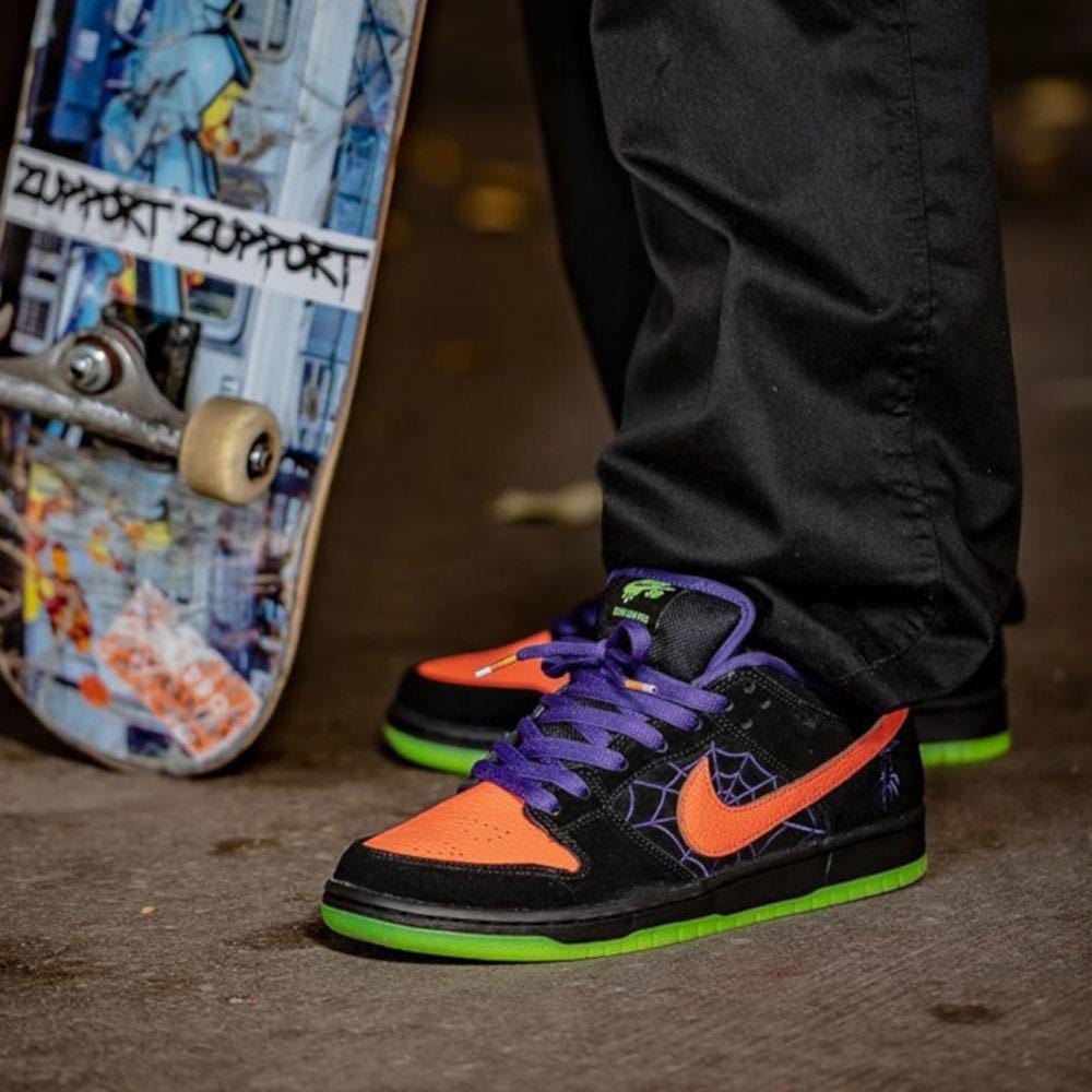 Nike Dunk Low SB 'Night of Mischief'- Streetwear Fashion - helmiss.com