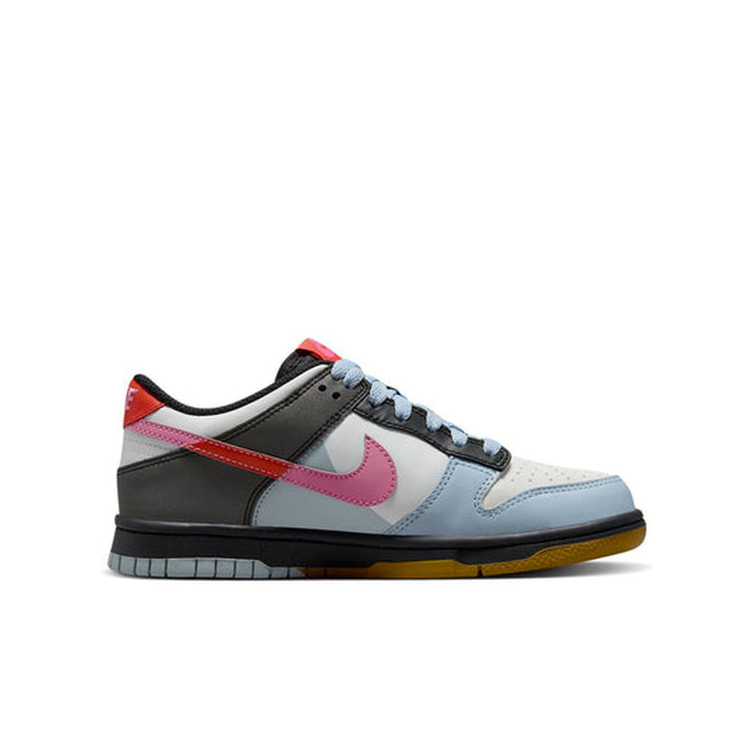 Nike Dunk Low SE 'Dance'- Streetwear Fashion - helmiss.com