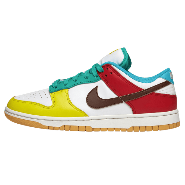 Nike Dunk Low SE 'Free.99 - White'- Streetwear Fashion - helmiss.com