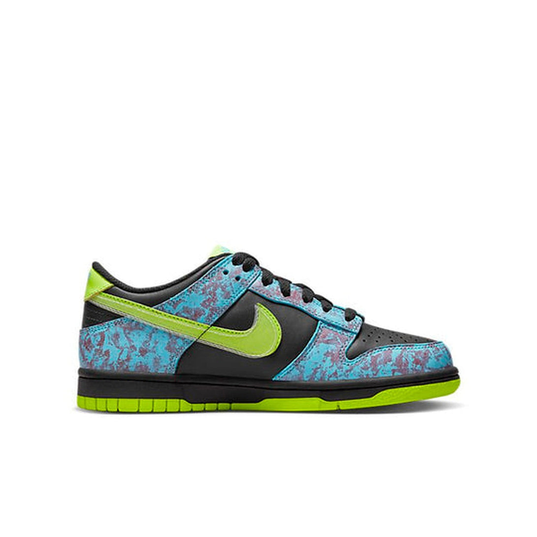 Nike Dunk Low SE 'Let's Dance'- Streetwear Fashion - helmiss.com