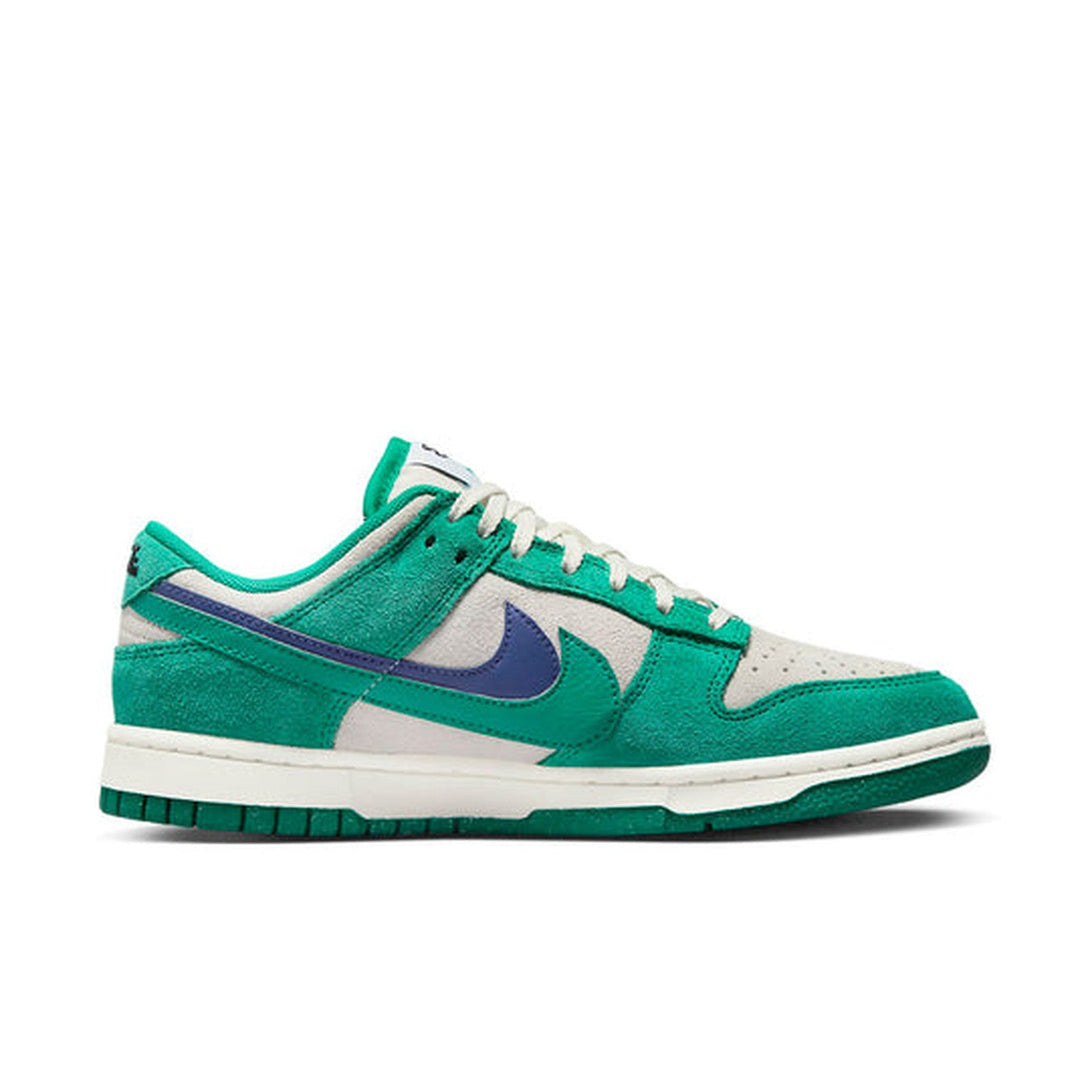 Nike Dunk Low SE 'Sail Neptune Green'- Streetwear Fashion - helmiss.com