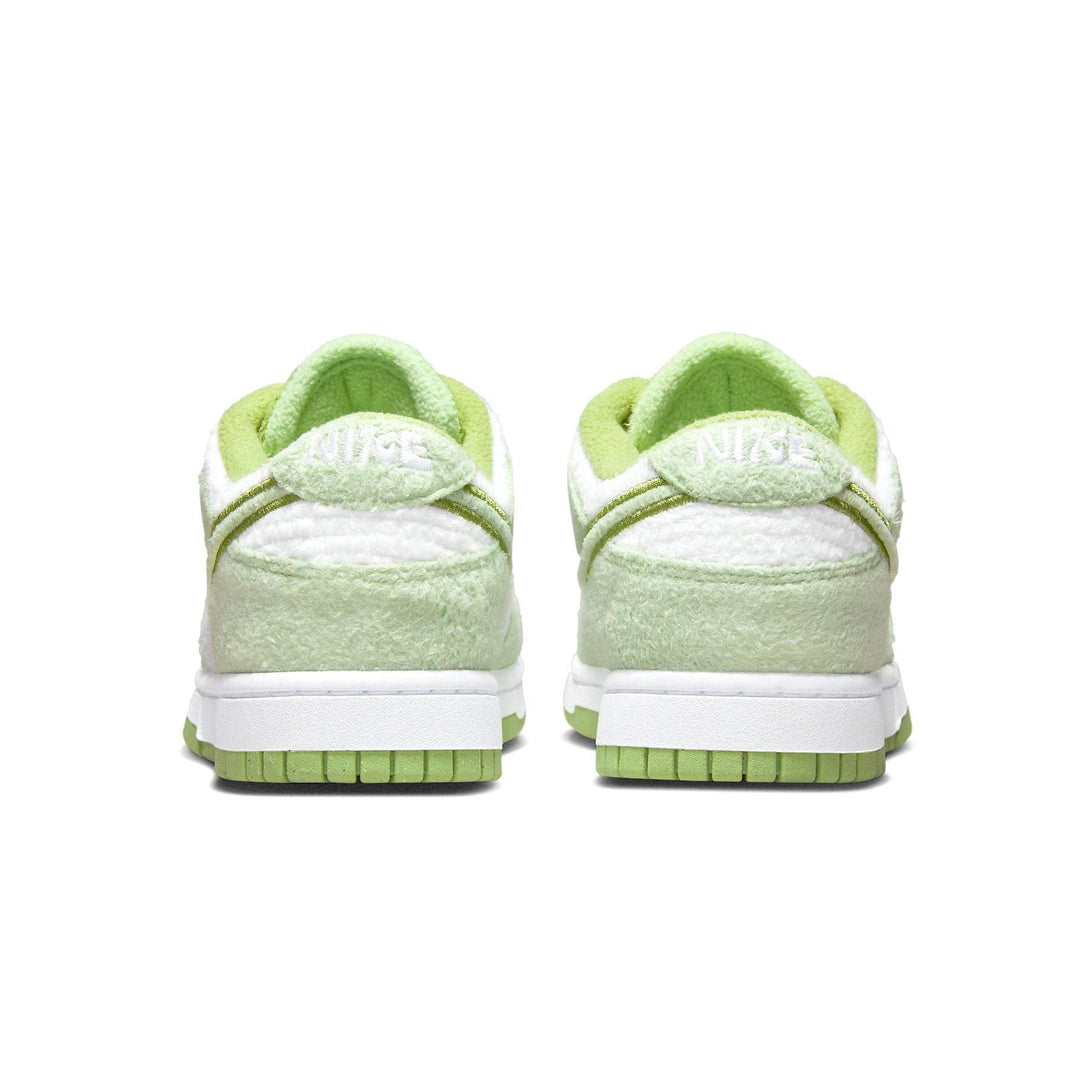 Nike Dunk Low SE Wmns 'Fleece - Honeydew'- Streetwear Fashion - helmiss.com