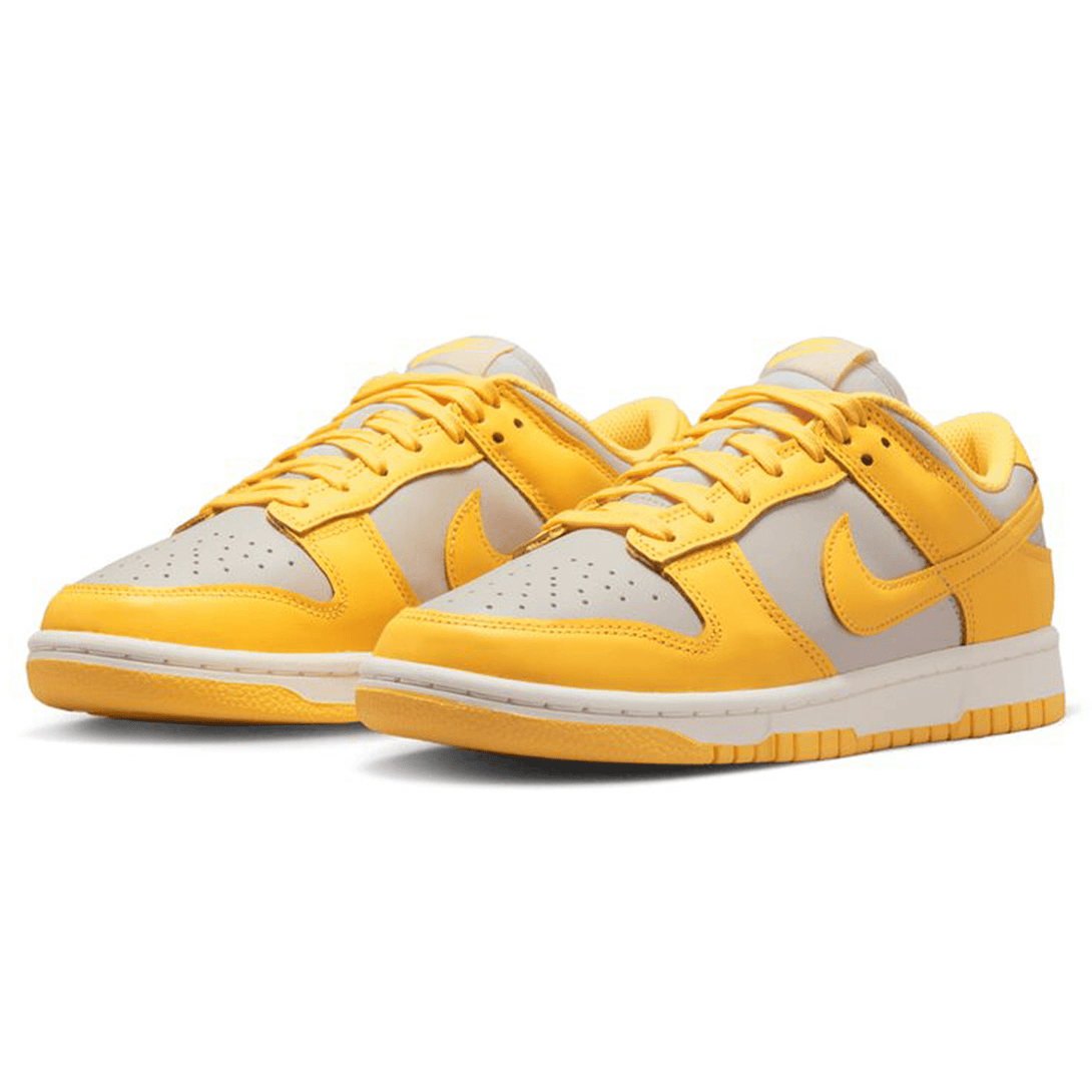 Nike Dunk Low Wmns 'Citron Pulse'- Streetwear Fashion - helmiss.com