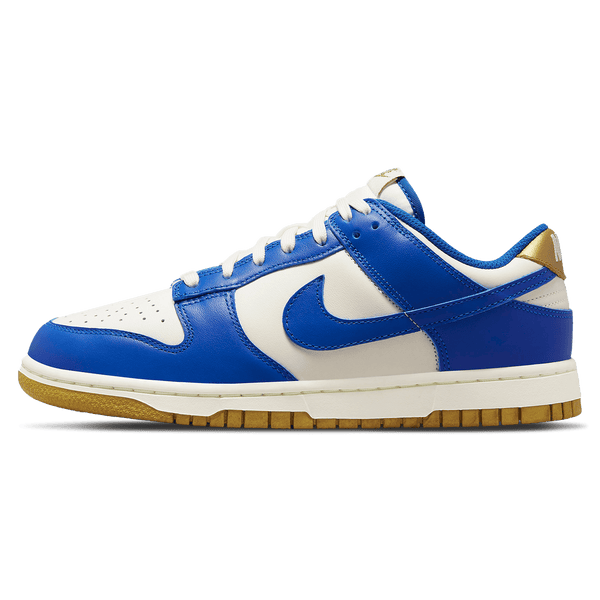 Nike Dunk Low Wmns 'Kansas City Royals'- Streetwear Fashion - helmiss.com