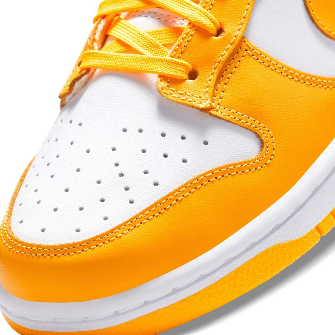 Nike Dunk Low Wmns 'Laser Orange'- Streetwear Fashion - helmiss.com