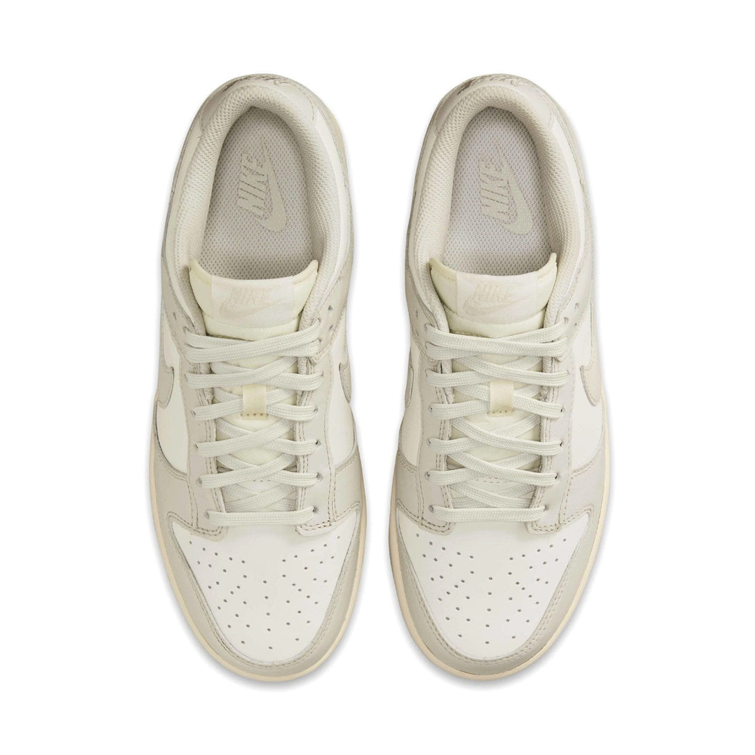 Nike Dunk Low Wmns 'Light Bone'- Streetwear Fashion - helmiss.com