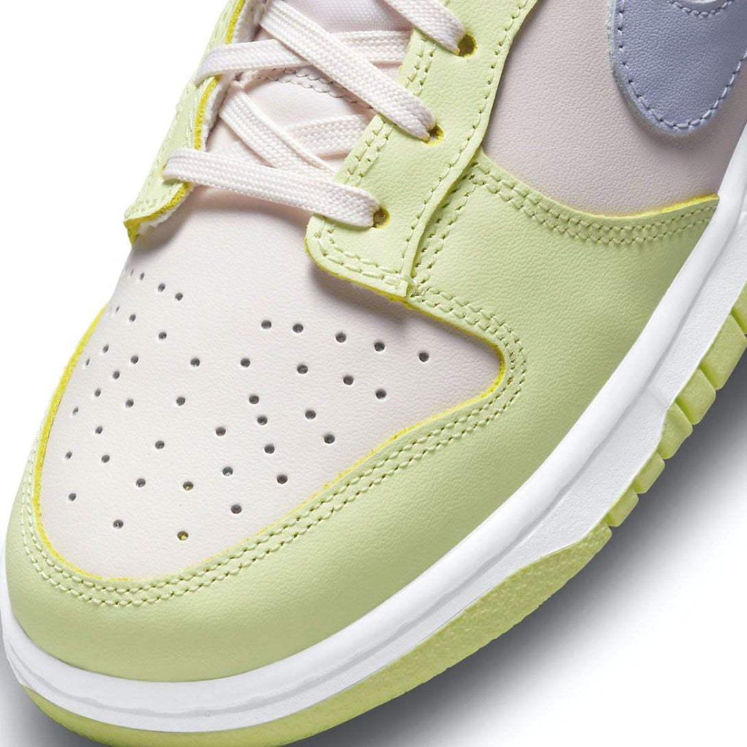 Nike Dunk Low Wmns 'Lime Ice'- Streetwear Fashion - helmiss.com