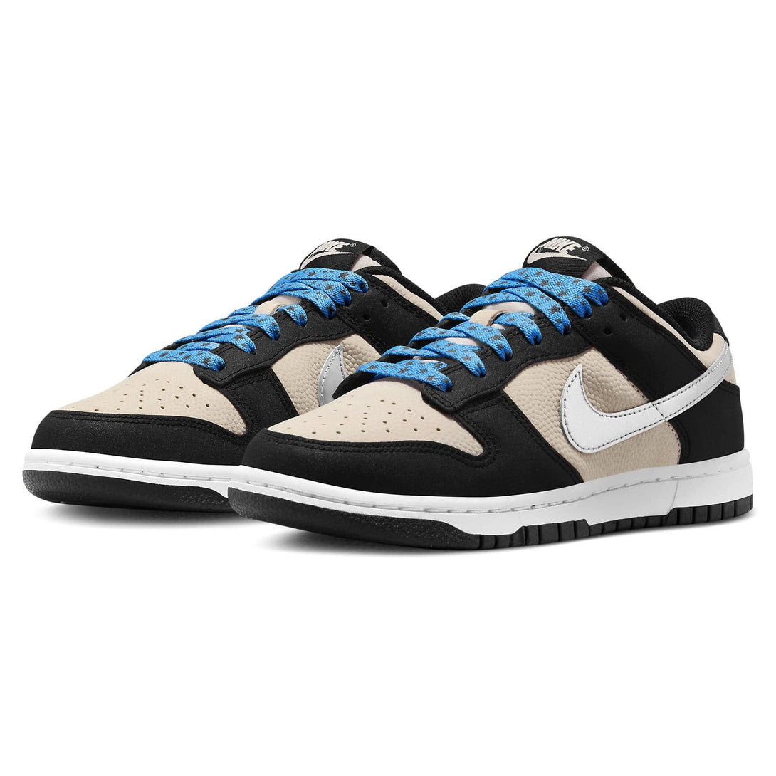 Nike Dunk Low Wmns 'Starry Laces'- Streetwear Fashion - helmiss.com