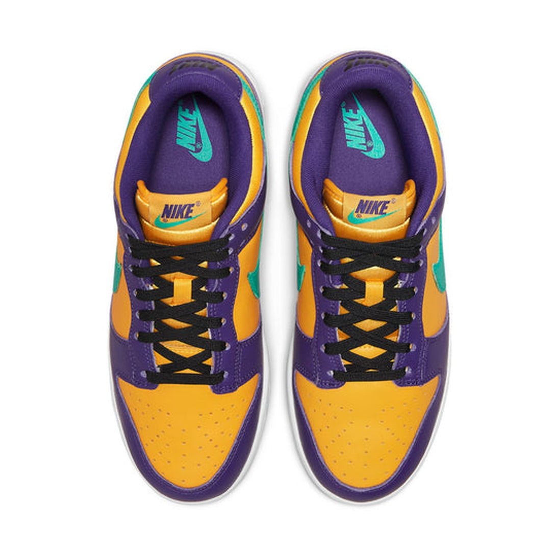 Nike Lisa Leslie x Dunk Low 'Sparks'- Streetwear Fashion - helmiss.com