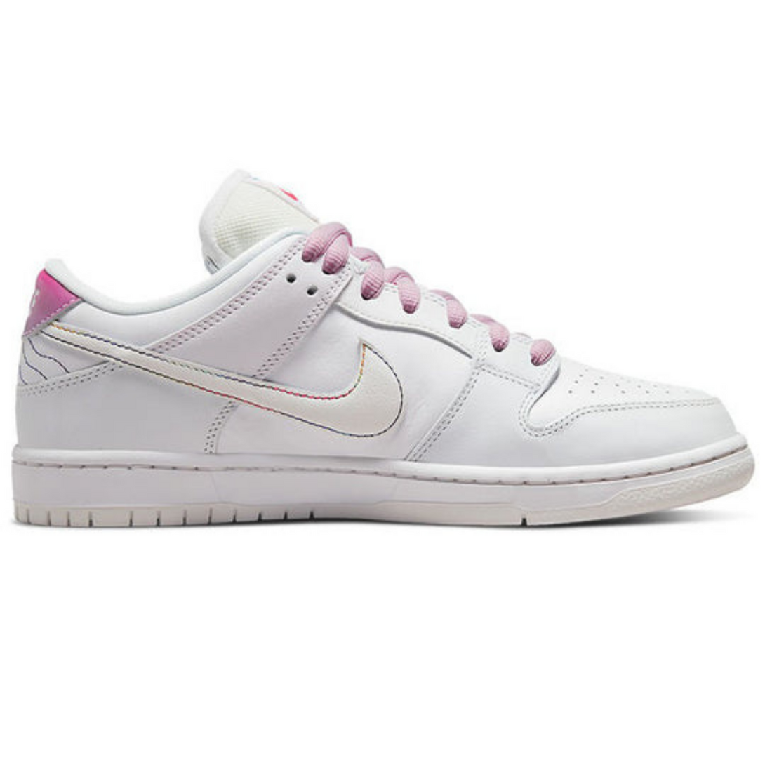 Nike SB Dunk Low 'Be True'- Streetwear Fashion - helmiss.com