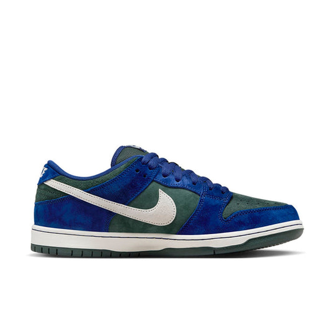 Nike SB Dunk Low 'Deep Royal Blue'- Streetwear Fashion - helmiss.com