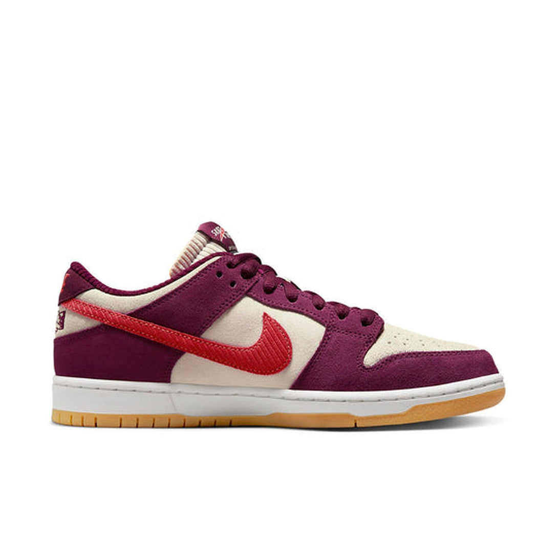 Nike SB Dunk Low 'Summit White Barely Rose University Red'- Streetwear Fashion - helmiss.com