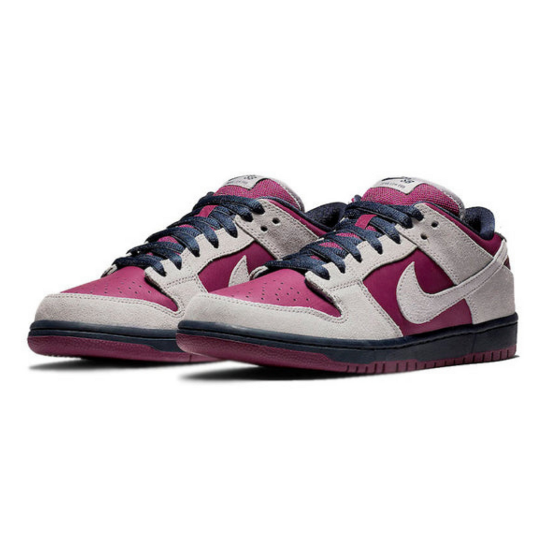 Nike SB Dunk Low 'True Berry'- Streetwear Fashion - helmiss.com