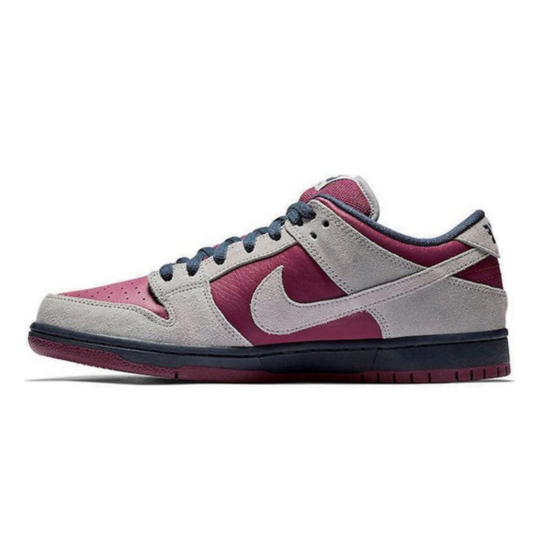 Nike SB Dunk Low 'True Berry'- Streetwear Fashion - helmiss.com