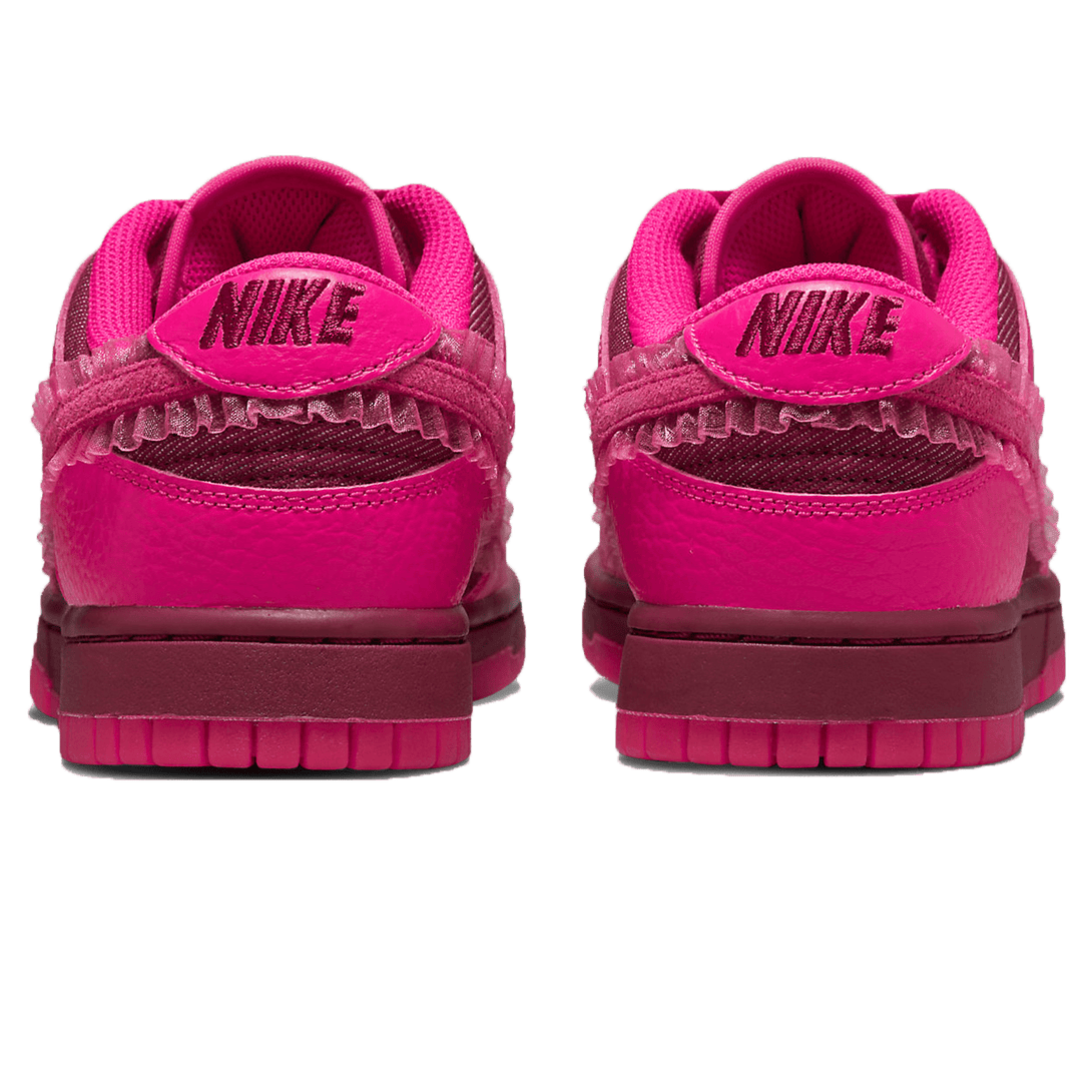 Nike Wmns Dunk Low 'Valentine's Day'- Streetwear Fashion - helmiss.com