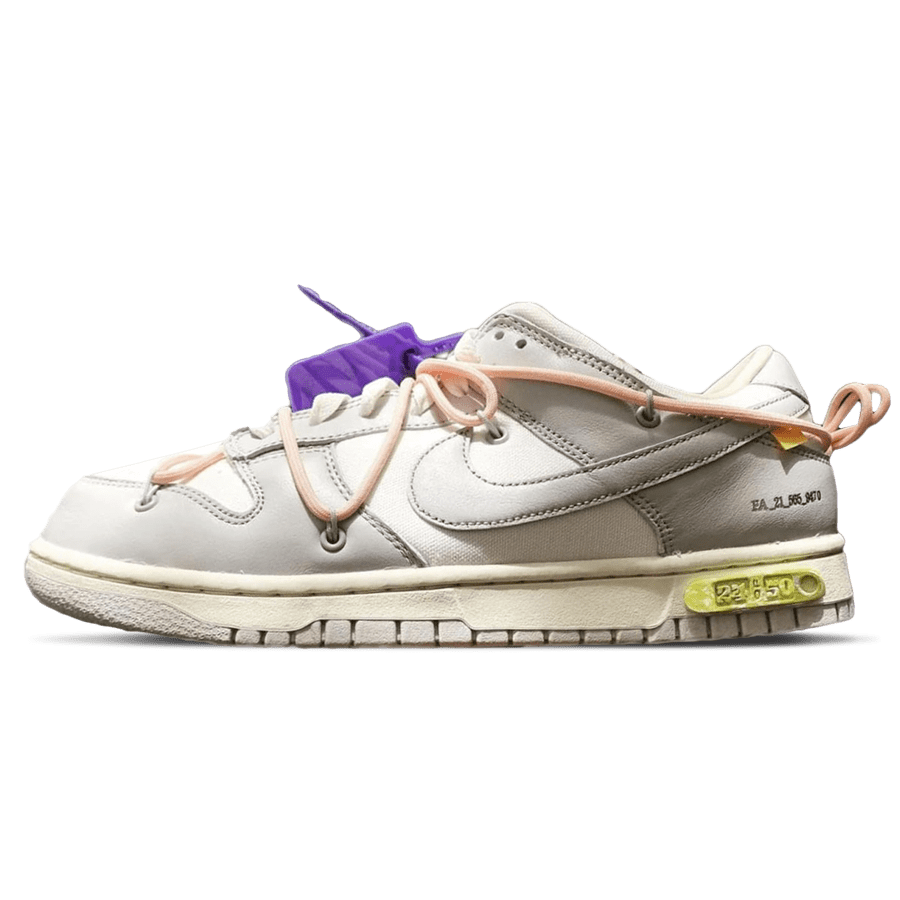 Off-White x Nike Dunk Low 'Lot 24 of 50'- Streetwear Fashion - helmiss.com