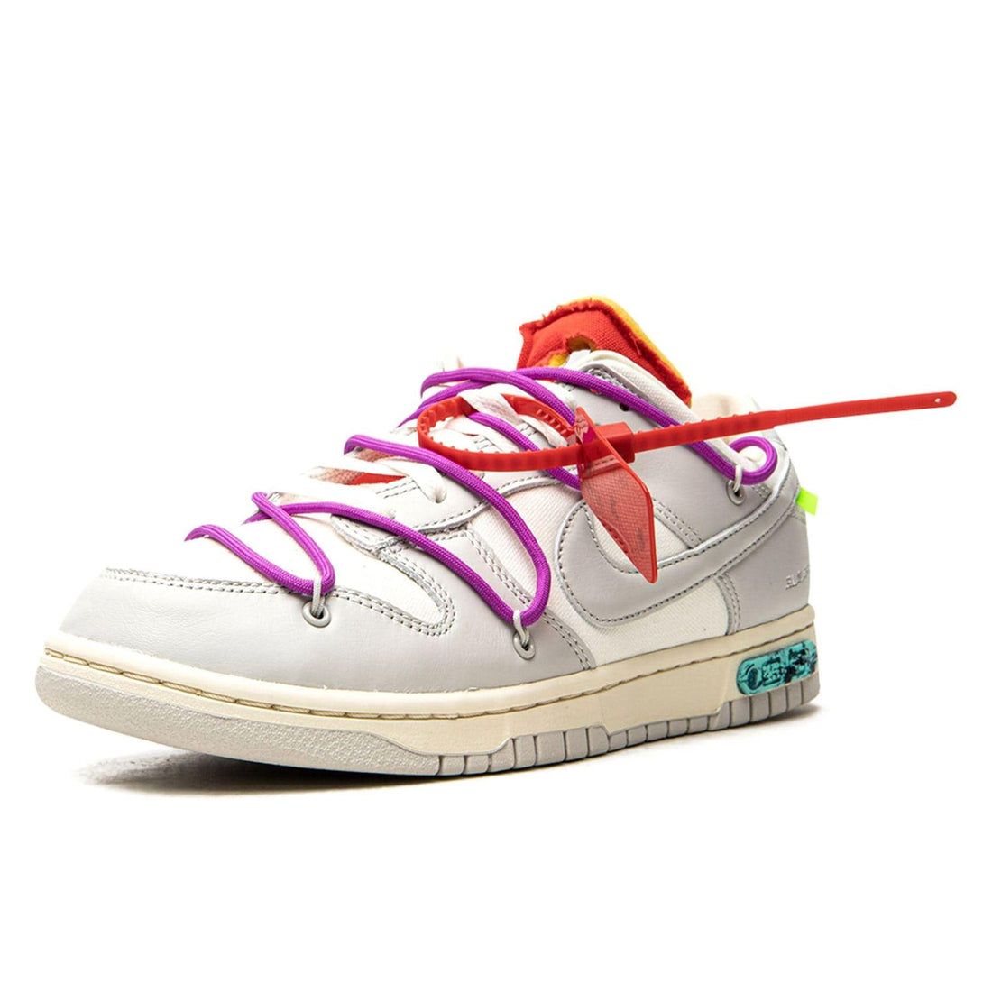 Off-White x Nike Dunk Low 'Lot 45 of 50'- Streetwear Fashion - helmiss.com