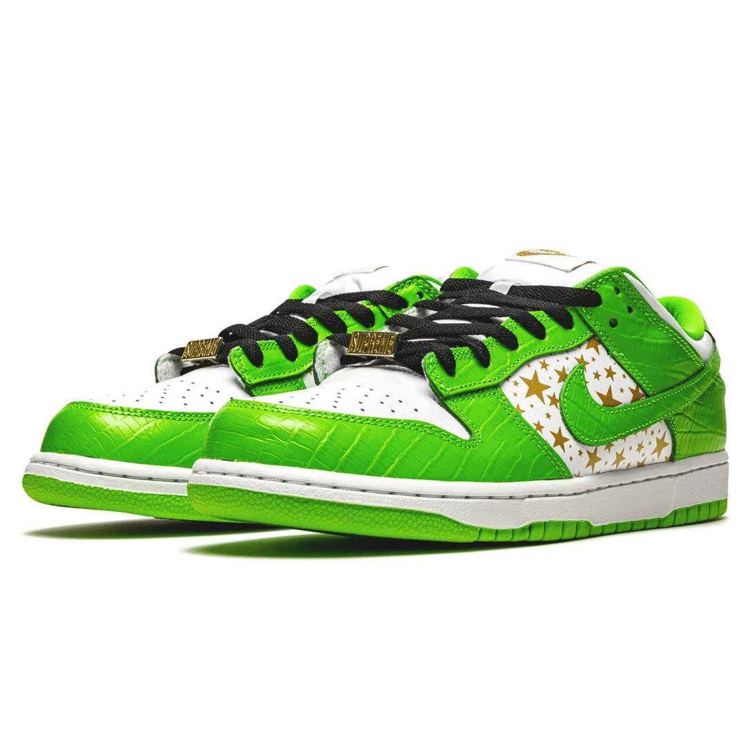 Supreme x Nike Dunk Low OG SB QS ‘Mean Green’- Streetwear Fashion - helmiss.com